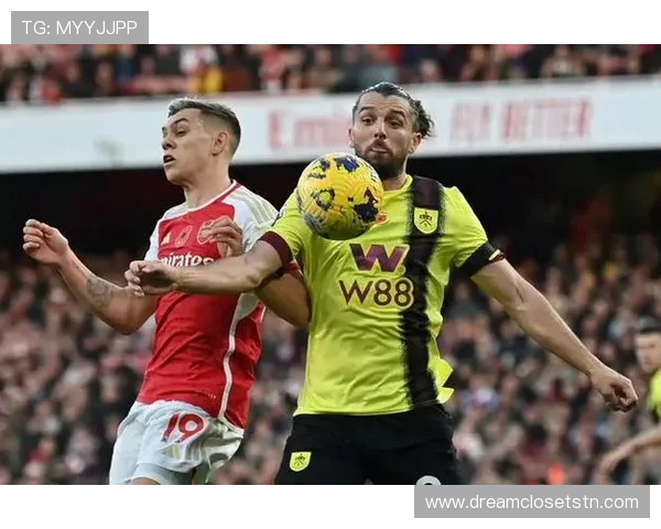 津琴科因合同回避条款无缘出战阿森纳 引发球迷热议