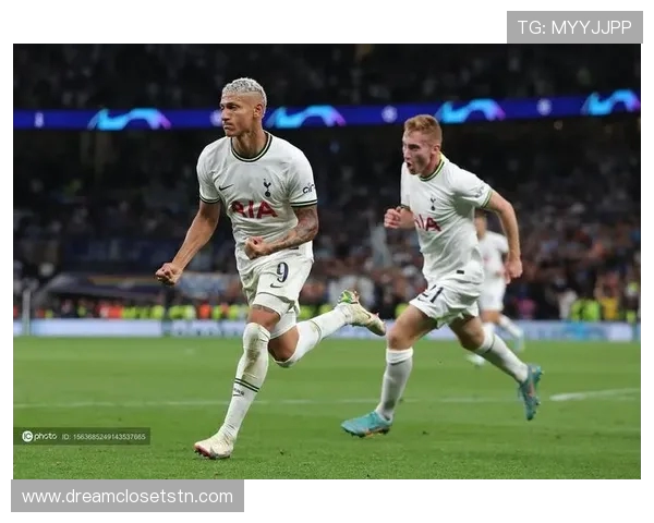 热刺球员评分：范德芬9分领衔 里沙利松与斯彭斯各得6分