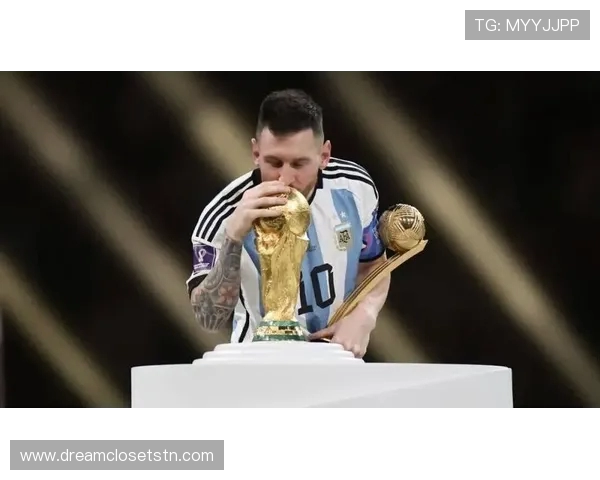 张琳艳身穿阿根廷世界杯球衣展望2026期待在美加墨赛场与梅西同场竞技