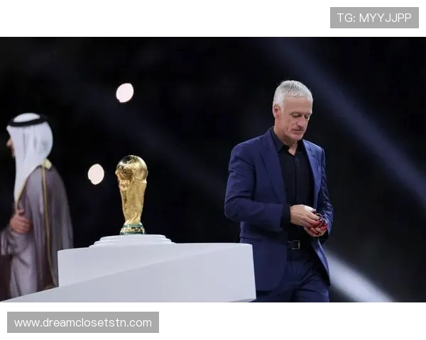 内讧？德尚加时与小图拉姆激烈争吵：天啊 你不听我的